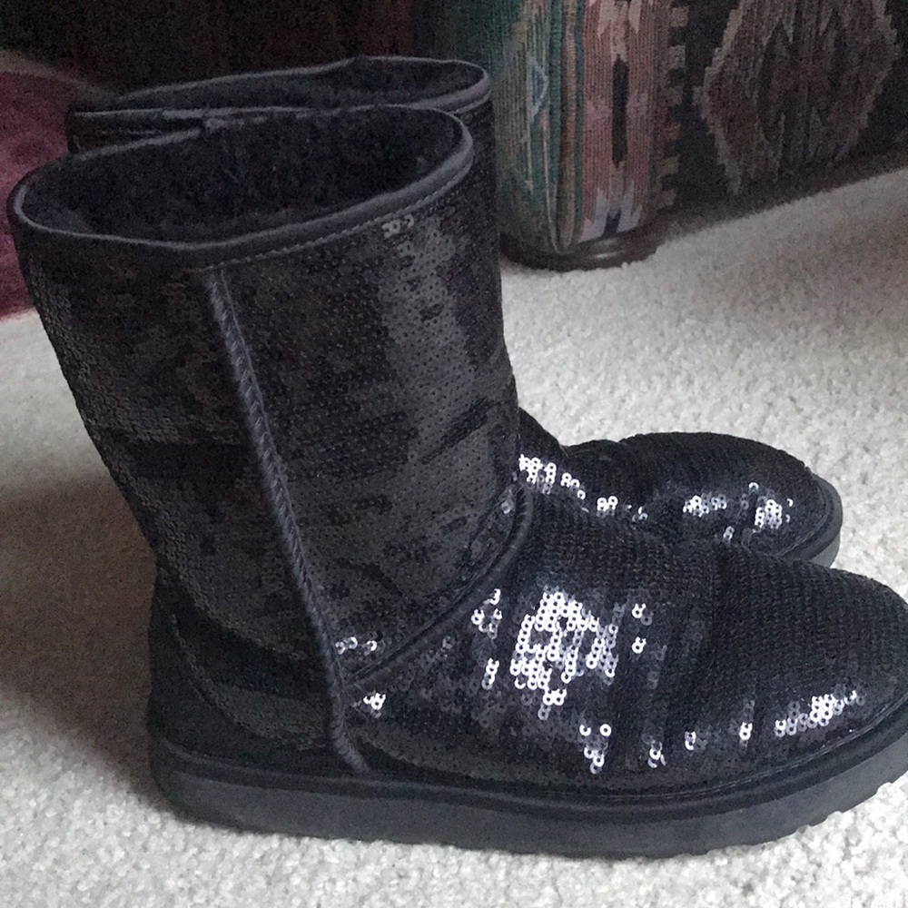 UGG sequence boots